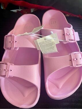 NWT Kids size 1/2 GAP Pink Double-Buckle Foam Slide Sandals